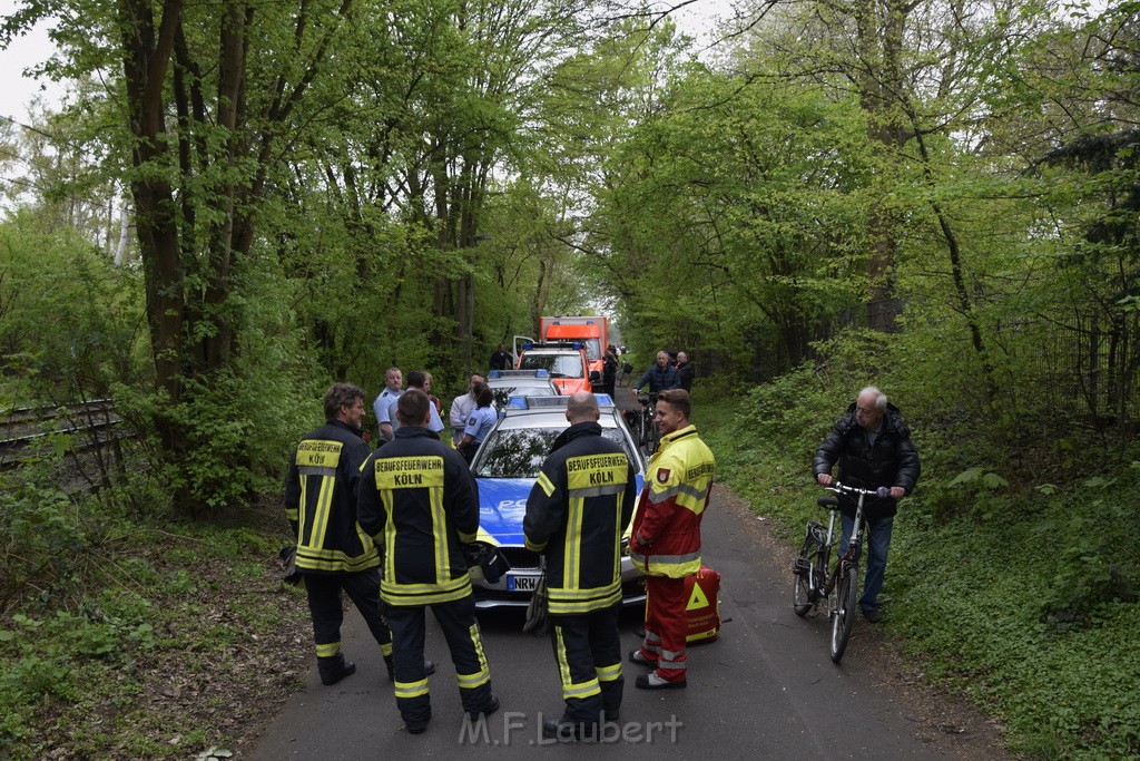 Einsatz BF Koeln in Koeln Buchheim Arnsbergerstr P27.JPG - Miklos Laubert